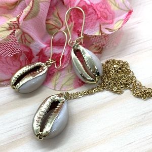 Shell Set Earrings and Necklace